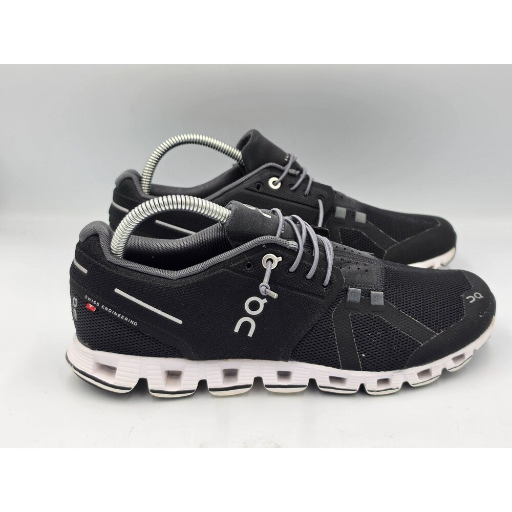On Cloud 5 Black Running Training Shoes Comfort Walking Sneakers Womens Size 9.5